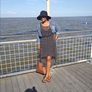 Meet your Posher, Ella